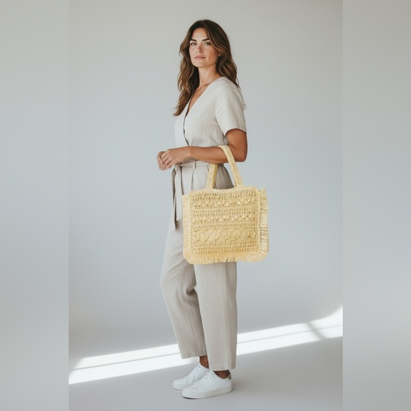 SUNLACE STRAW BRAIDED FRINGE TOTE BAG - Picture 4 of 6